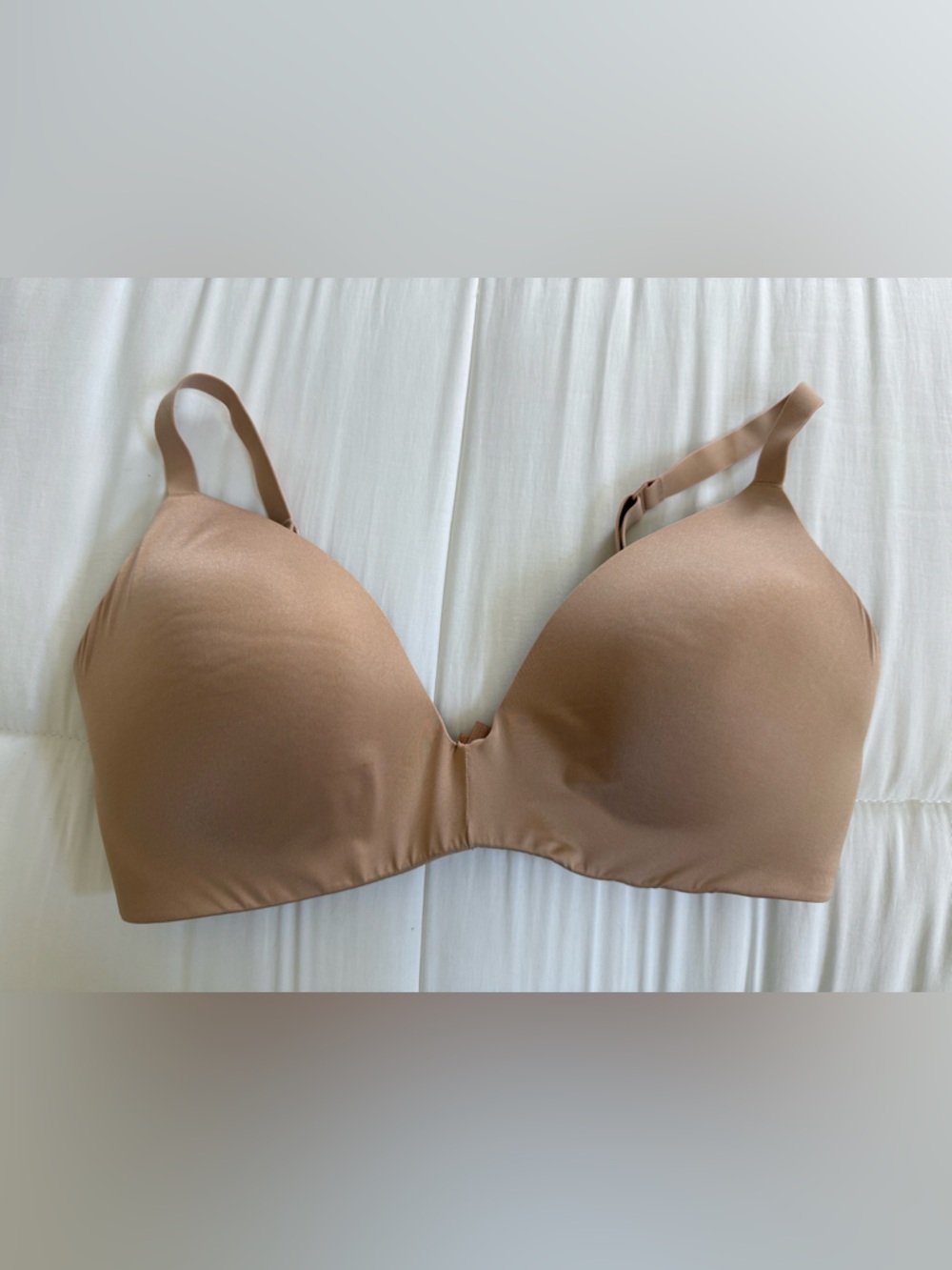 SKIMS Everyday Smooth Nude T-Shirt Bra - Light Brown